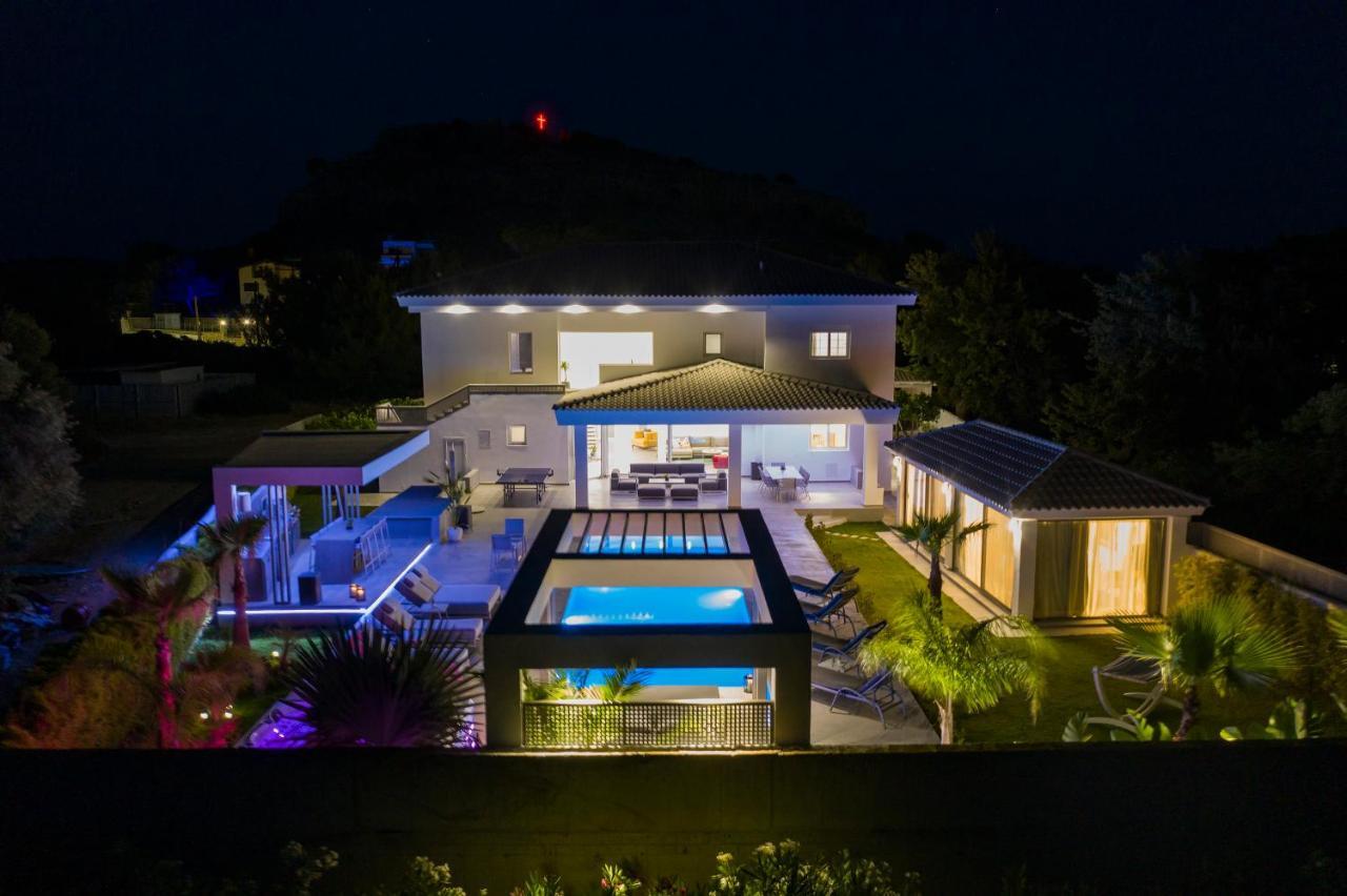 M Mansion Villa Pefki Buitenkant foto